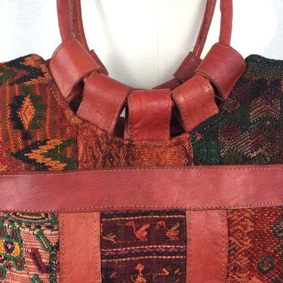 Genuine Egyptian Leather Pyramid Patch Handbag Handcrafted by Sami Amin -  Lazuli Bazaar